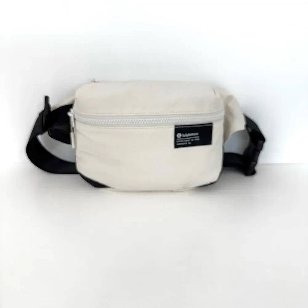 Lululemon Clean Lines Nylon Belt Bag 2L in White Opal